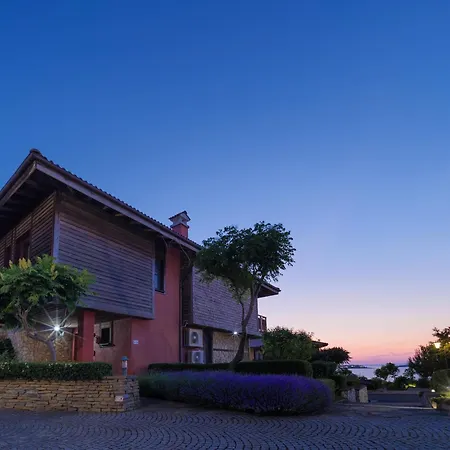 Luxury 3-bedroom In Sozopolis With Sea View Willa
